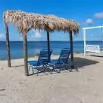 409-Waterfront View, Wifi, Pool, Close To Bucs Stadium