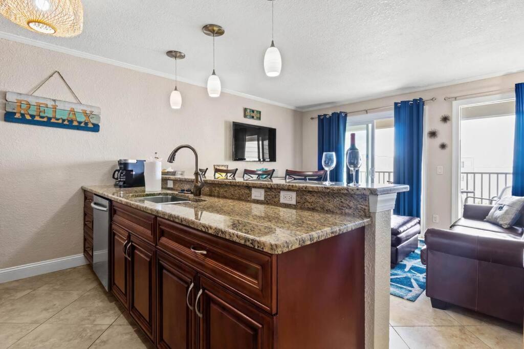 409-waterfront View, Wifi, Pool, Close To Bucs Stadium * Tampa