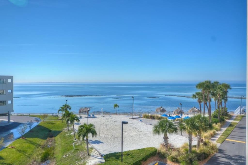 409-waterfront View, Wifi, Pool, Close To Bucs Stadium