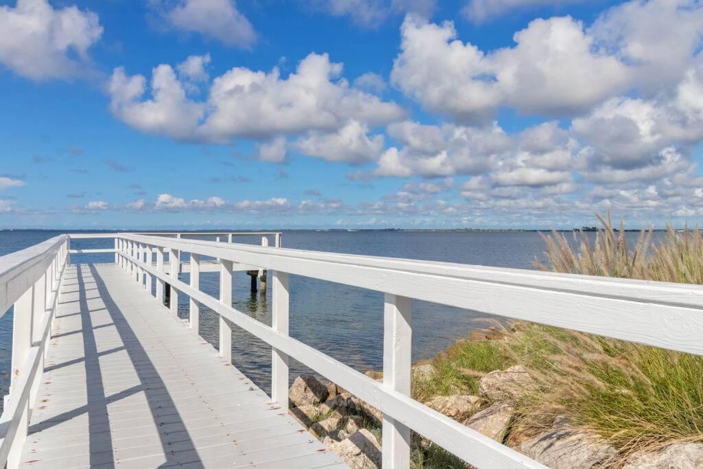 409-waterfront View, Wifi, Pool, Close To Bucs Stadium Apartment