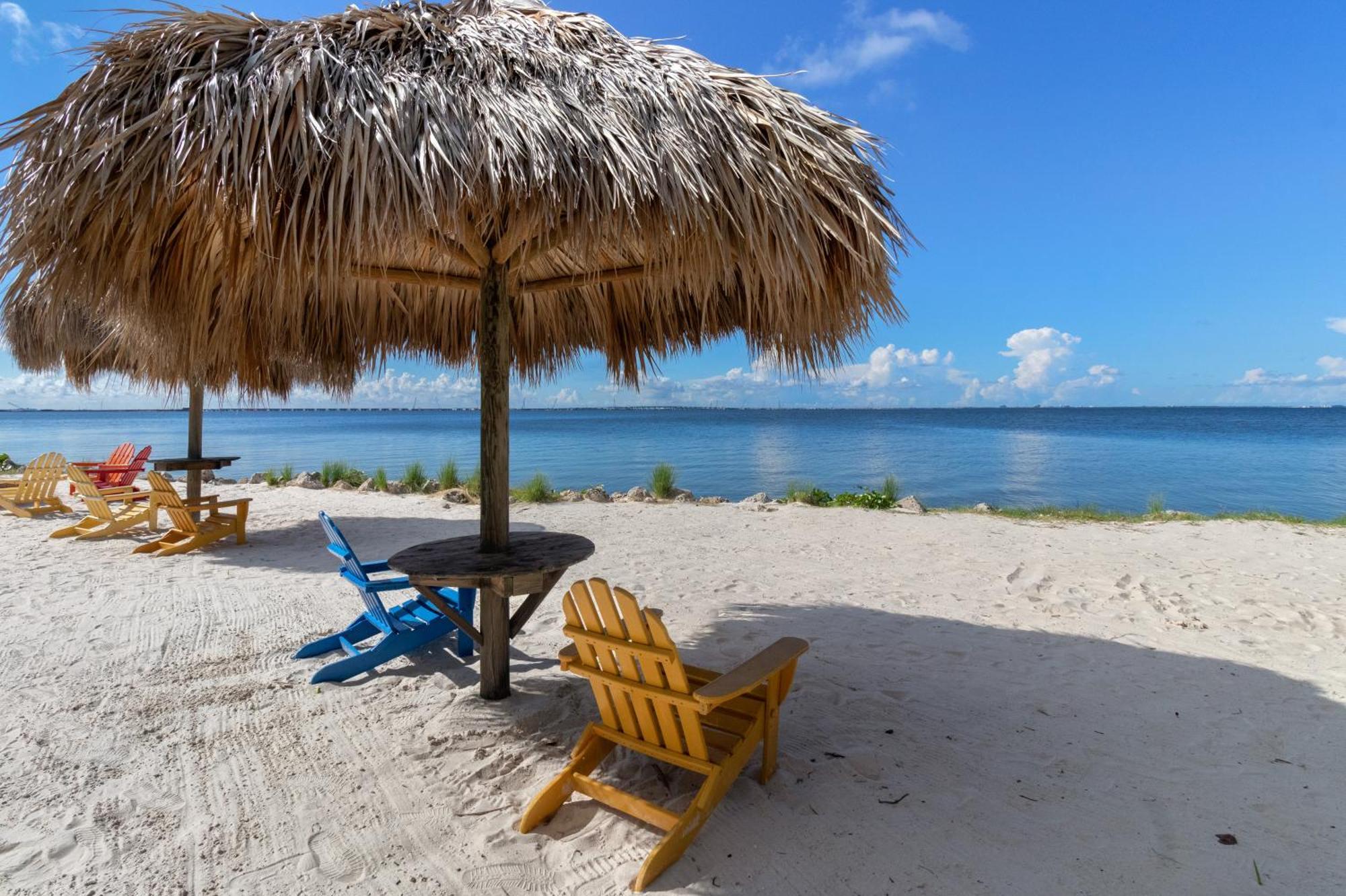 409-waterfront View, Wifi, Pool, Close To Bucs Stadium * Tampa